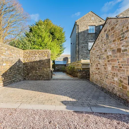 The Old Weigh House * Kirkby Lonsdale