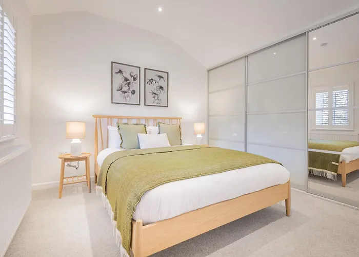 The Old Weigh House *